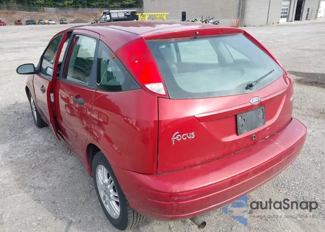 2003 Ford Focus Zx5 из США, поврежденный, VIN 3FAFP37Z03R176259